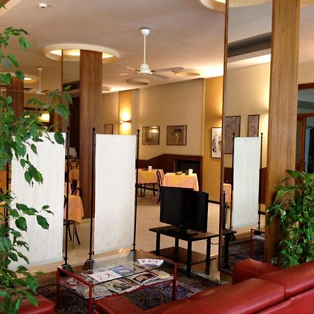 Hotel Milano Pistoia Esterno foto