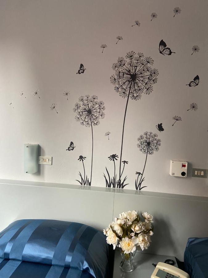 Hotel Milano Pistoia Esterno foto