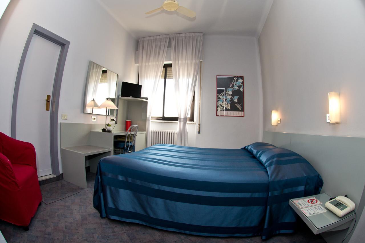 Hotel Milano Pistoia Esterno foto
