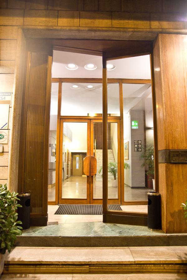 Hotel Milano Pistoia Esterno foto